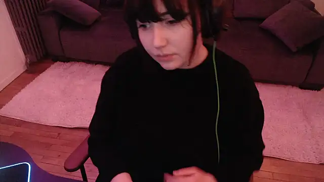 Lynylou online show from 01/15/25, 09:30