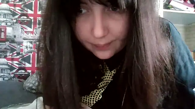 Lynylou online show from 09/28/25, 12:23