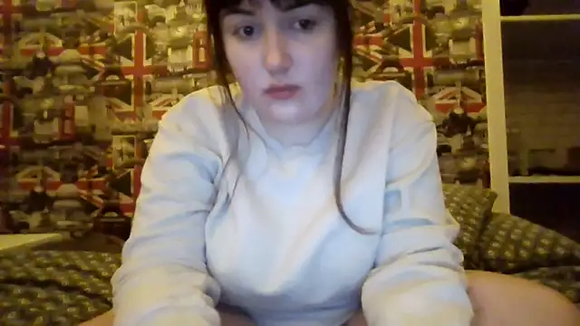 Lynylou online show from 11/14/25, 09:18