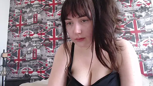 Lynylou online show from 02/20/26, 10:06