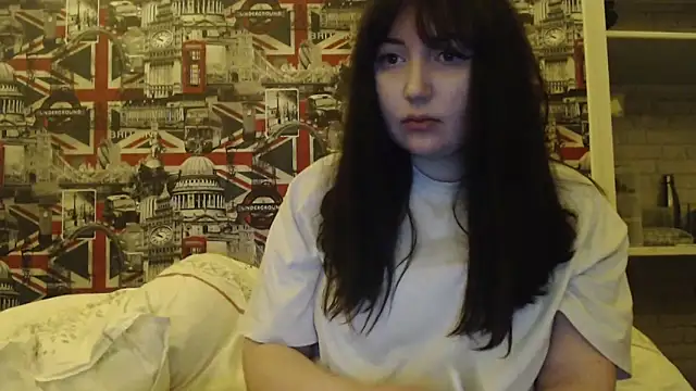 Lynylou online show from 02/08/26, 11:24