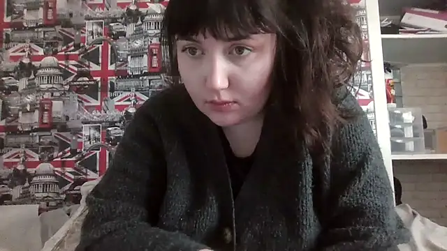 Lynylou online show from 11/04/25, 12:09