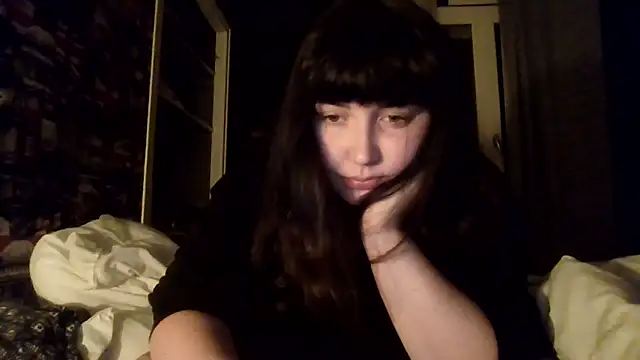 Lynylou online show from 09/14/25, 07:36