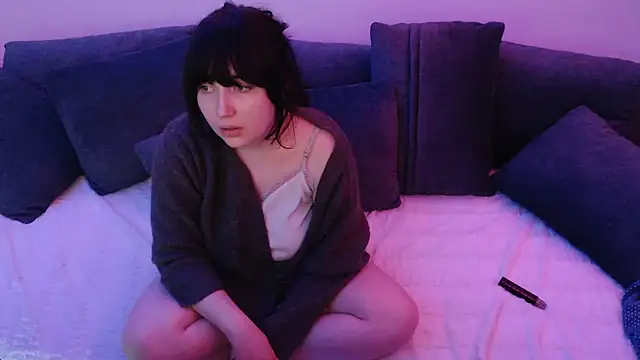 Lynylou online show from 01/08/25, 04:00