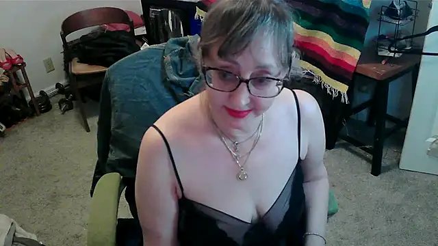 Snapshot of LilyLuscious chatting on 01/26/25, 02:14 LilyLuscious online show from 01/26/25, 02:14