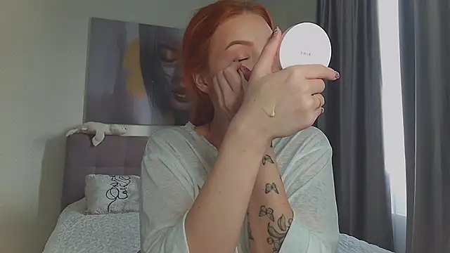 JudyWalkerr online show from 09/17/25, 04:14