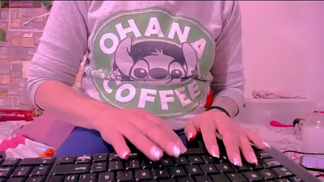 CrazyRousex online show from 04/21/26, 04:35