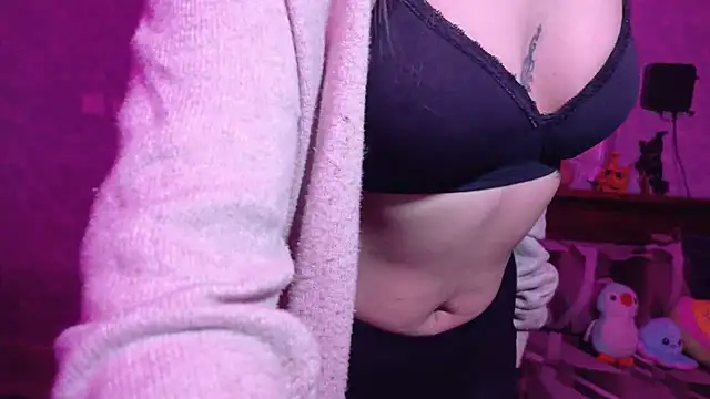 MidnightFlame online show from 12/14/25, 07:08