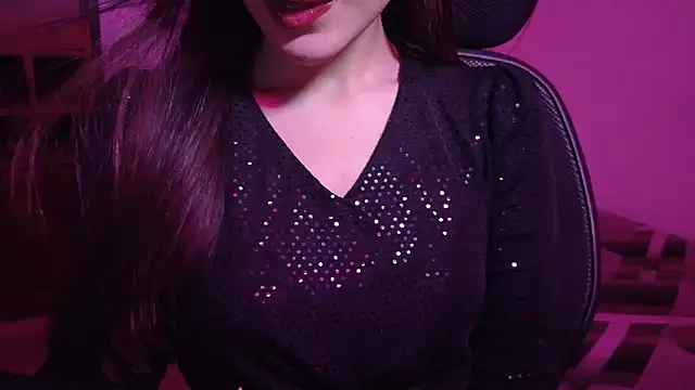 Snapshot of MidnightFlame chatting on 10/12/25, 01:23 MidnightFlame online show from 10/12/25, 01:23