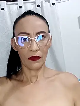 Snapshot of BarbaraMature chatting on 03/08/25, 05:43 BarbaraMature online show from 03/08/25, 05:43