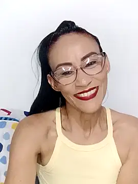 Snapshot of BarbaraMature chatting on 01/07/25, 09:25 BarbaraMature online show from 01/07/25, 09:25