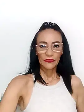 Snapshot of BarbaraMature chatting on 01/17/25, 06:02 BarbaraMature online show from 01/17/25, 06:02