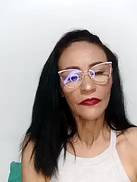 Snapshot of BarbaraMature chatting on 01/11/25, 05:40 BarbaraMature online show from 01/11/25, 05:40