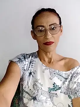 Snapshot of BarbaraMature chatting on 01/28/25, 06:49 BarbaraMature online show from 01/28/25, 06:49