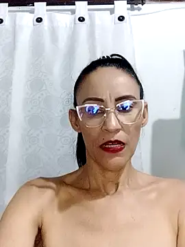 Snapshot of BarbaraMature chatting on 03/17/25, 09:24 BarbaraMature online show from 03/17/25, 09:24