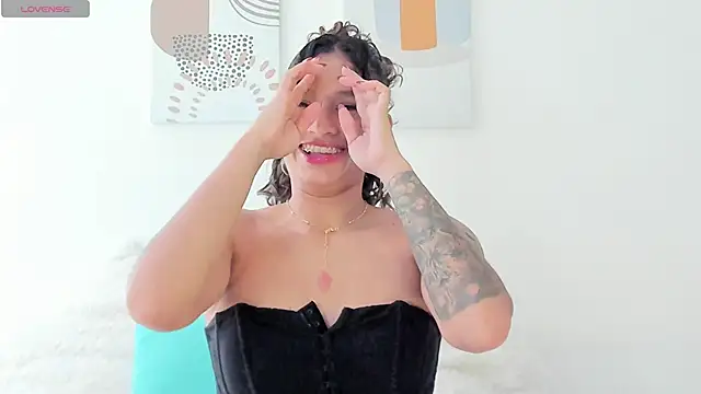 SeleneClark online show from 12/02/25, 08:10