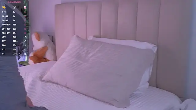 yourdreamsweetgirl online show from 11/04/25, 12:09