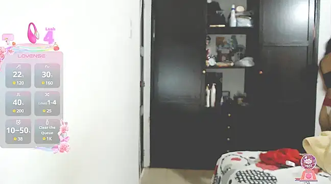 Snapshot of tifany19_ chatting on 03/06/25, 02:30 tifany19  online show from 03/06/25, 02:30