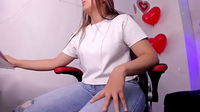 angel hardy dl online show from 04/10/26, 10:55