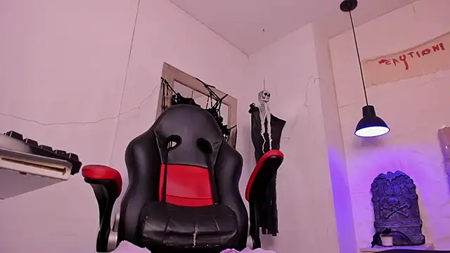 angel hardy dl online show from 10/22/25, 10:47