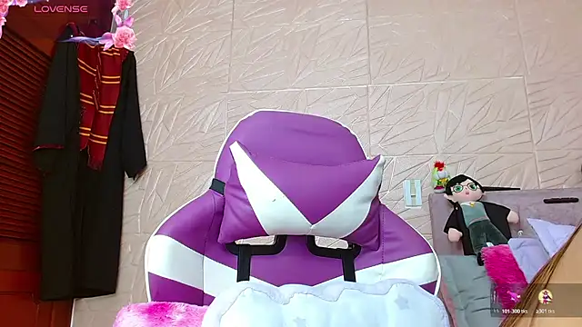 kendallsweet7 online show from 10/29/25, 07:46