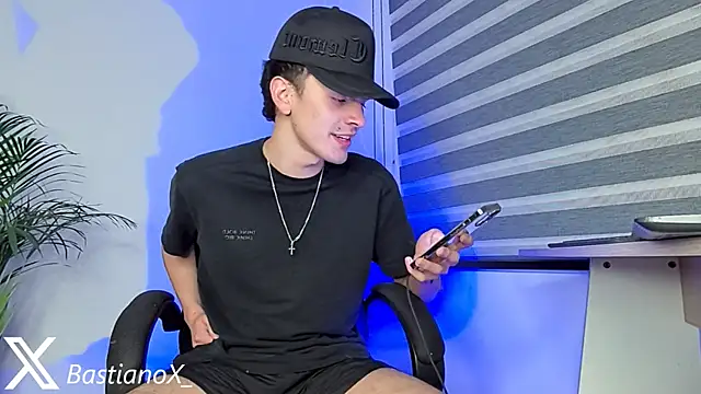 Snapshot of bastia_noooo chatting on 11/06/25, 05:22 bastia noooo online show from 11/06/25, 05:22