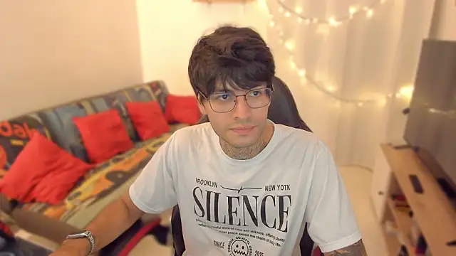 justin stark7 online show from 02/11/26, 01:22