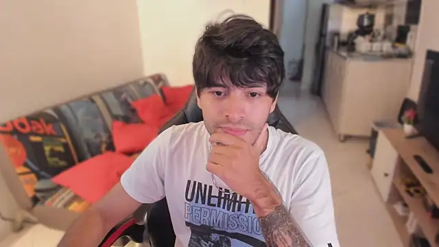 justin stark7 online show from 11/05/25, 09:18