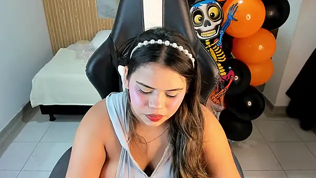 samy 19  online show from 11/04/25, 11:03