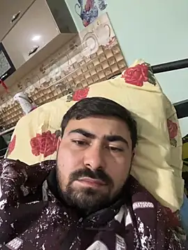 Snapshot of eminrehi chatting on 09/21/25, 12:49 eminrehi online show from 09/21/25, 12:49