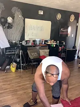 bigshh8 online show from 11/10/25, 07:52