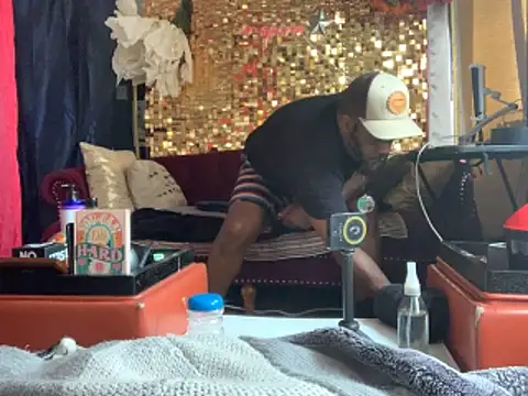 bigshh8 online show from 04/21/26, 10:16