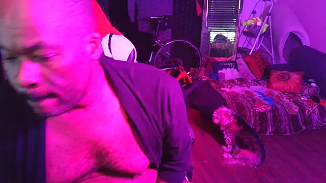 Snapshot of bigshh8 chatting on 02/09/26, 03:21 bigshh8 online show from 02/09/26, 03:21