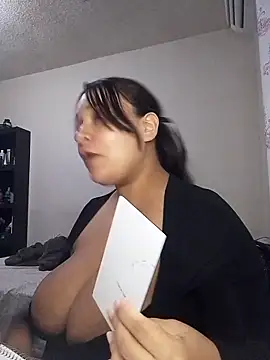 Angiee2001 online show from 10/07/25, 02:01