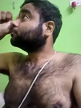 Rmoeo92 online show from 12/04/25, 01:48