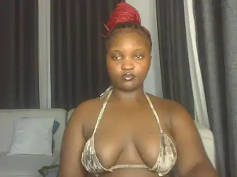 Snapshot of Ebony_butt chatting on 03/06/25, 09:31 Ebony butt online show from 03/06/25, 09:31