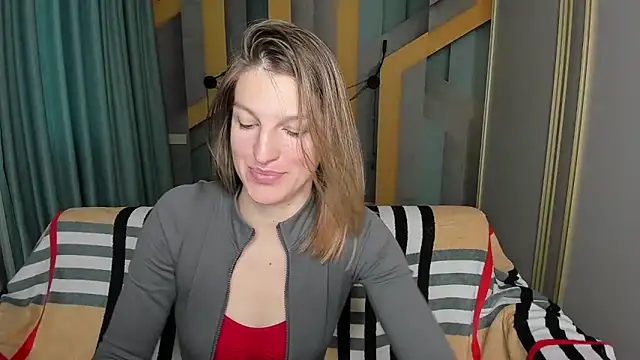 EmilyWalkeri online show from 10/24/25, 06:56