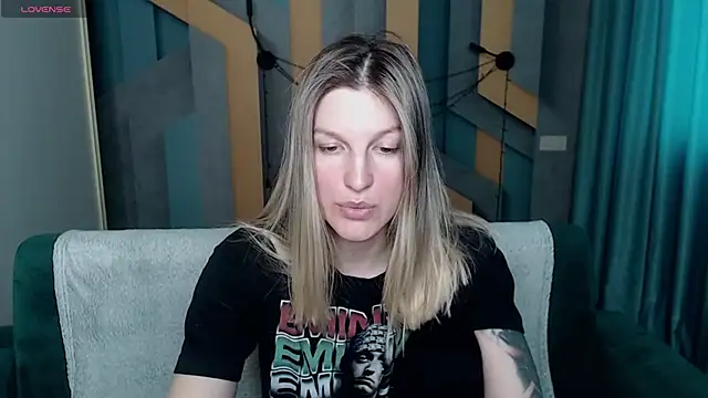 EmilyWalkeri online show from 02/08/26, 08:12