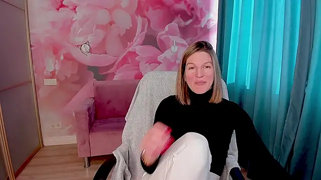 Snapshot of EmilyWalkeri chatting on 02/18/25, 08:16 EmilyWalkeri online show from 02/18/25, 08:16