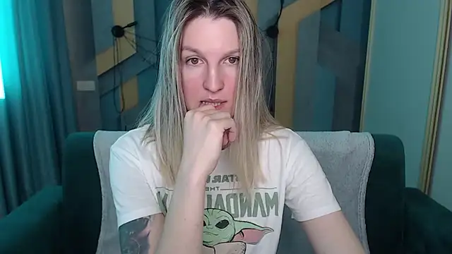 EmilyWalkeri online show from 02/22/26, 07:33