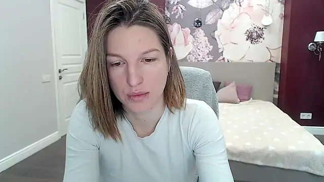 Snapshot of EmilyWalkeri chatting on 02/06/25, 07:56 EmilyWalkeri online show from 02/06/25, 07:56