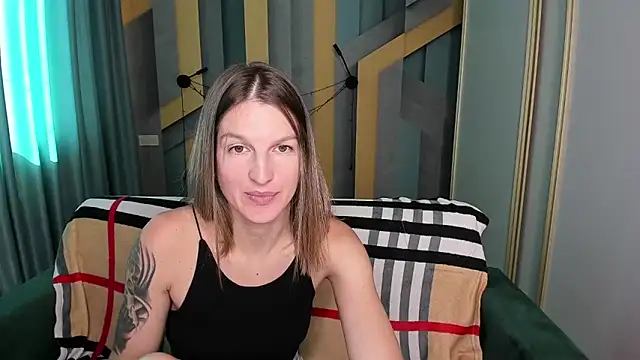 Snapshot of EmilyWalkeri chatting on 09/22/25, 07:25 EmilyWalkeri online show from 09/22/25, 07:25