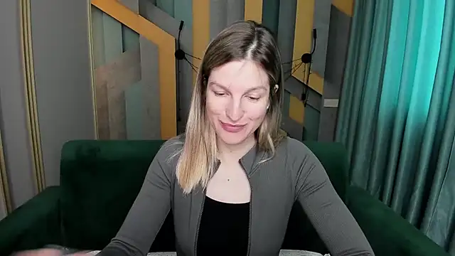 EmilyWalkeri online show from 04/03/26, 07:04