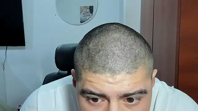 Snapshot of Baltazar_Dupont chatting on 11/25/25, 09:42 Baltazar Dupont online show from 11/25/25, 09:42