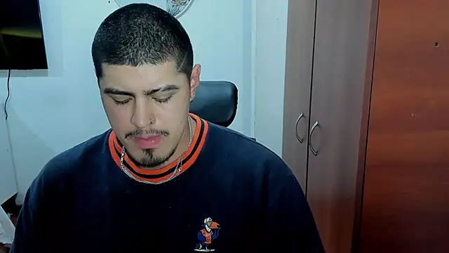 Snapshot of Baltazar_Dupont chatting on 10/30/25, 03:05 Baltazar Dupont online show from 10/30/25, 03:05