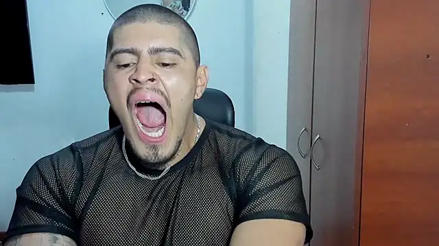 Snapshot of Baltazar_Dupont chatting on 11/27/25, 10:48 Baltazar Dupont online show from 11/27/25, 10:48