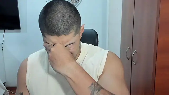 Snapshot of Baltazar_Dupont chatting on 11/06/25, 10:41 Baltazar Dupont online show from 11/06/25, 10:41