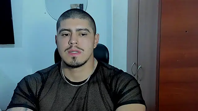 Snapshot of Baltazar_Dupont chatting on 11/29/25, 02:23 Baltazar Dupont online show from 11/29/25, 02:23