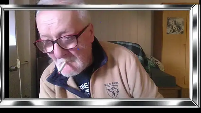 Sammy1660 online show from 05/18/26, 04:01
