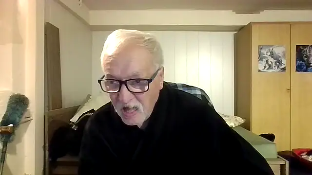 Sammy1660 online show from 10/28/25, 09:47